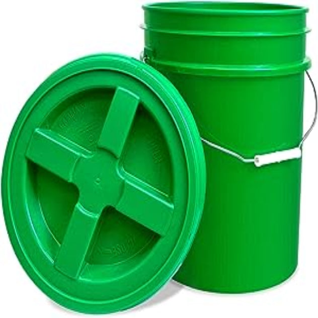 commercial bucket with lid